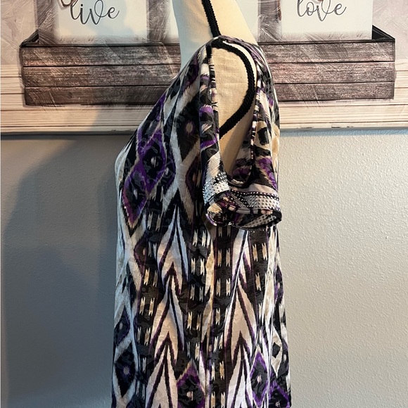 ♥️Beach Inc. Woman’s Cold Shoulder Top with Rhinestones Size Large - Picture 6 of 9